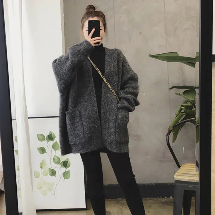 

2020 autumn and winter Pro Style lazy wind loose outer wear thickened coat cardigan versatile sweater women's sweater