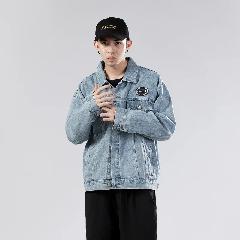 

Age season men jean jacket trend embroidery the spring and autumn period and the denim jacket men tooling restoring ancient ways