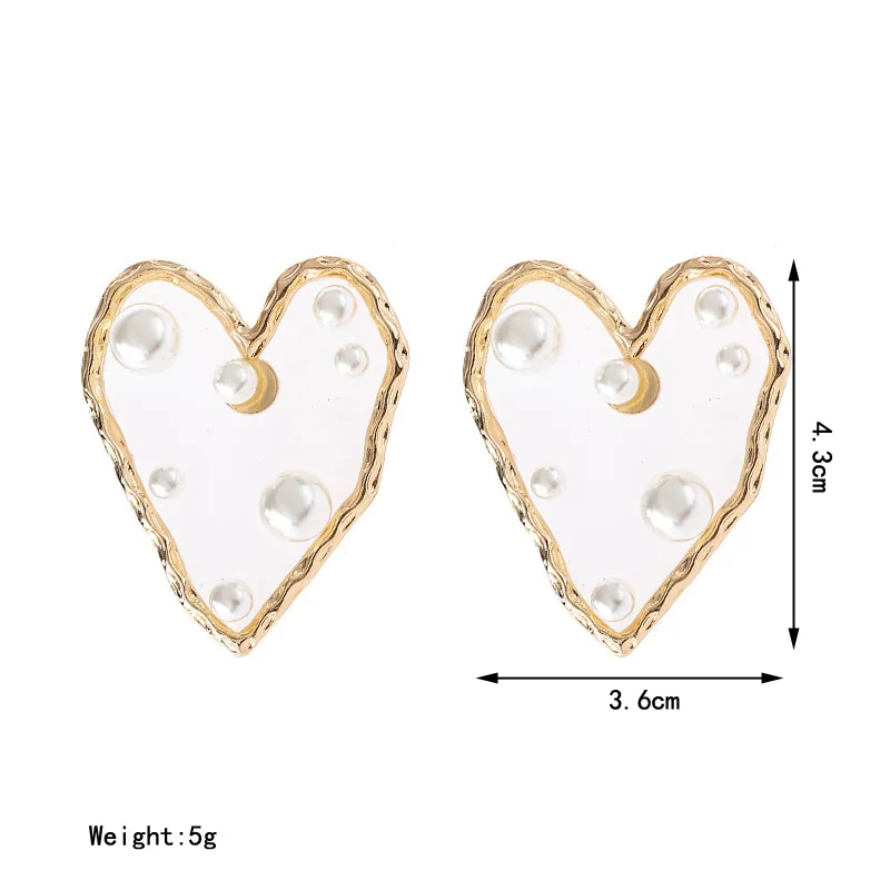 

Gold Love Heart Earrings with Pearls Irregular Shape Gold Pearl Earrings for Women Party Statement Earrings Heart Jewelry Girls