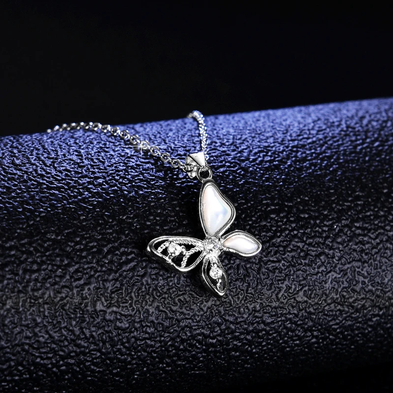 

LESF 925 Silver 1 Carat D Color Moissanite Necklace Women Fashion White Fritillary Butterfly New Pendant Gift Chain