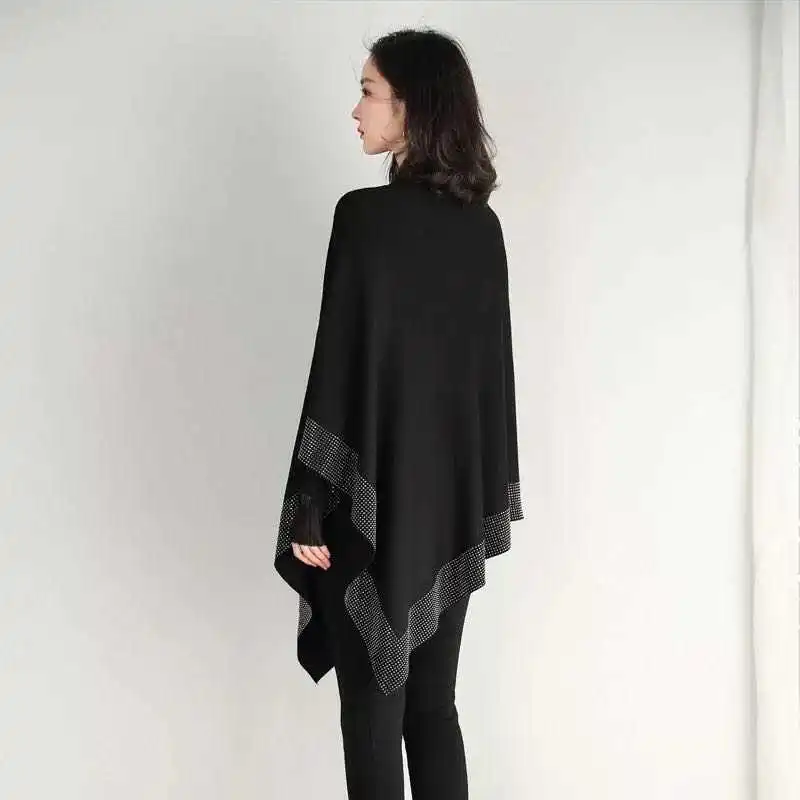 

2021 Spring Autumn New Diamond High Quality Soild Knitted Retro Cape Coat Loose Bat Sleeve Sweater Temperament Women Poncho