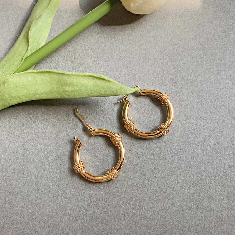 Красивые круглые серьги женские элегантные французские Ушные Кольца в ретро