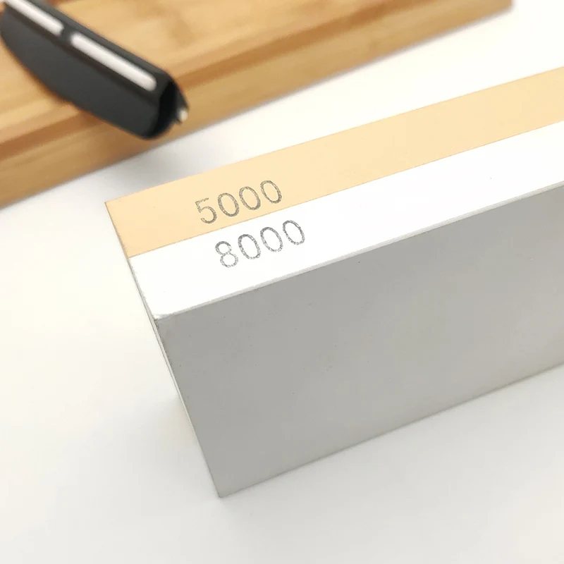 Двухсторонний точильный камень 5000/8000 зернистость с бамбуковым основанием и