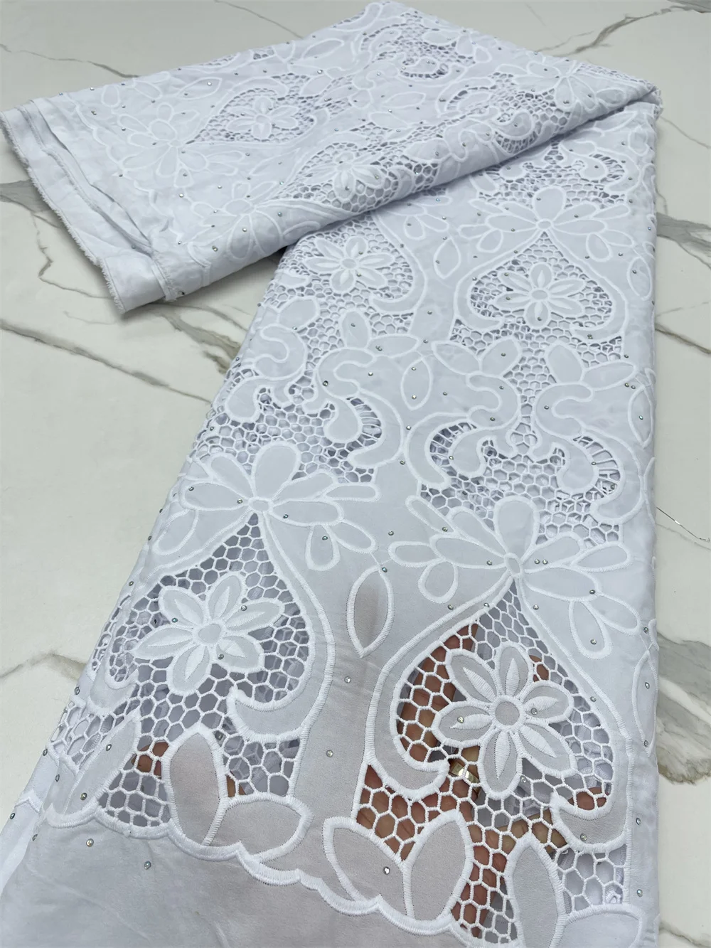 

NI.AI African Lace Fabric 2021 High Quality White Water Soluble Chiffon Lace Fabric With Stones 5Yards Bridal Sew 4172B