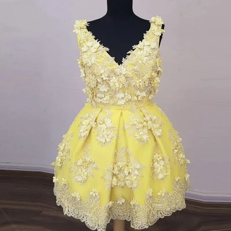 

Yellow Cocktail Dresses Sexy V Neck Lace 3D Floral Appliqued Sleeveless Homecoming Dresses Mini Short Party Gowns