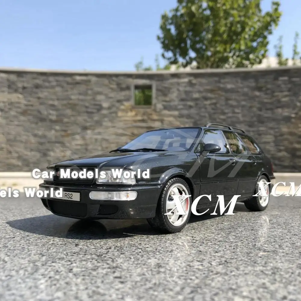 Полимерная модель автомобиля Otto RS2 Avant (черный) 1:18 OT831B + маленький подарок! |