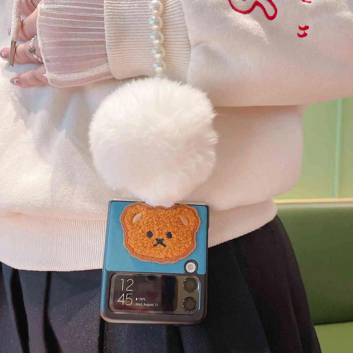 

For Samsung Galaxy Z Flip 3 Case F7110 Case Bear Shell Foldable Screen Women's Portable Lanyard