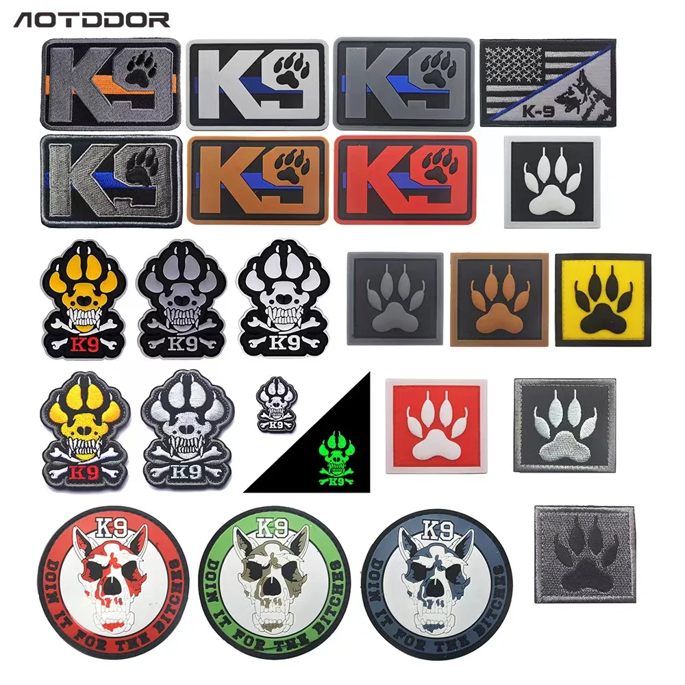 

K9 Training dog paw cloth sticker Cross-legged morale badge Military dog Velcro armband Dog badge Embroidery Military fan style