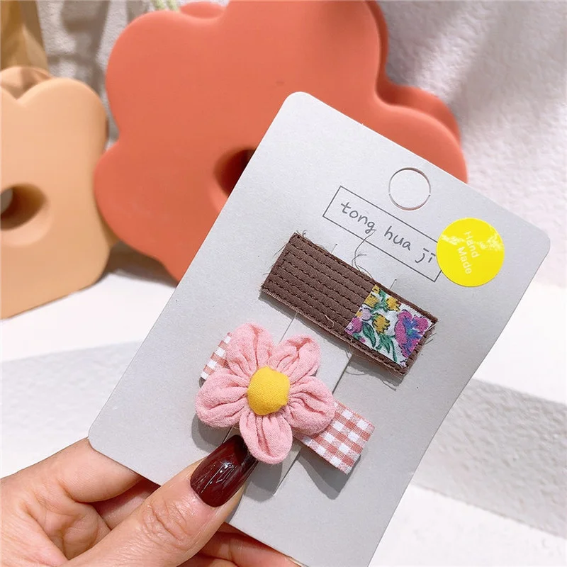

2021 New Korea Style Simple Cute Girl Hairpin Flowers Lattice Fabric Square Hair Clips for Children's Fashion Hair Accessories