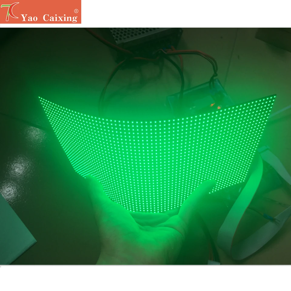 Внутренний P4 smd2121 гибкий полноцветный светодиодный модуль используется для