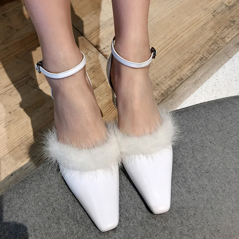 Новинка Итальянские сандалии на меху Сезон весна-лето Женские пикантные