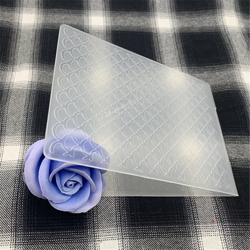 

Embossed fish scale Wave Fan Diamond pattern, used for scrapbook, album, card design, folding folder embossing mold