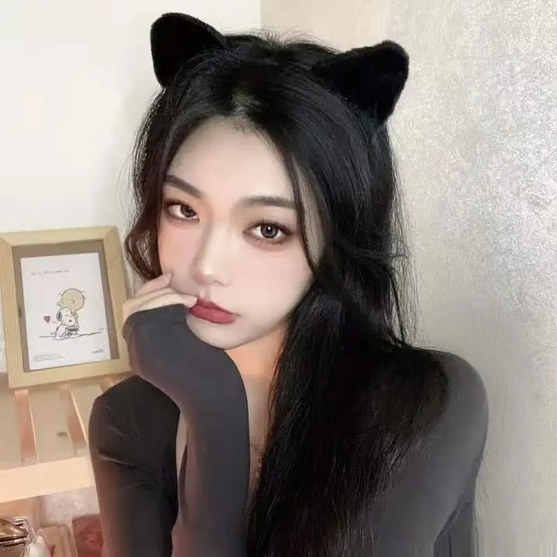 С украшением в виде кошачьих ушек головной убор для косплея медвежьими ушками