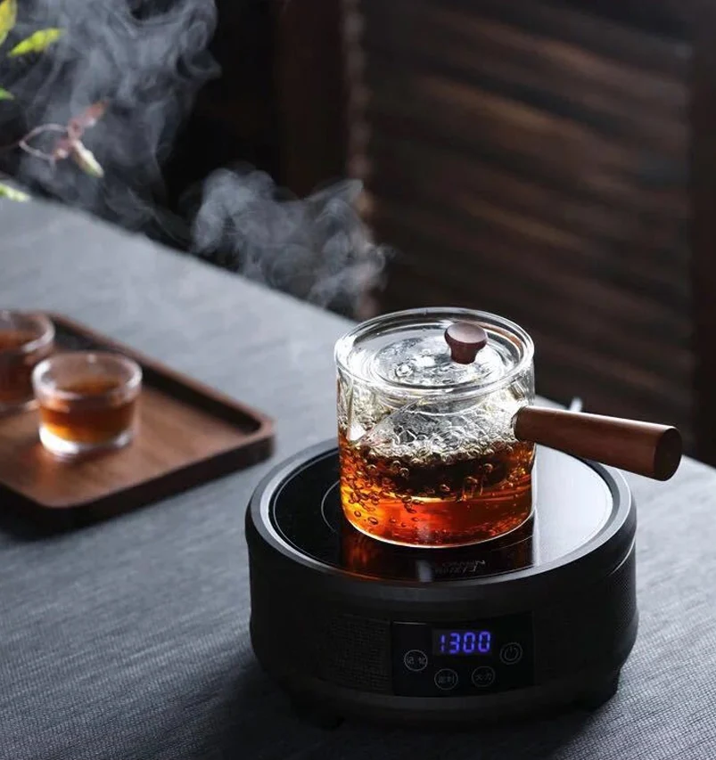 

500ml High Temperature Resistant Glass Teapot Tea Cooking Pot with Wooden Handle Heat Resistant Clear Glass Teapot Milk Kettle
