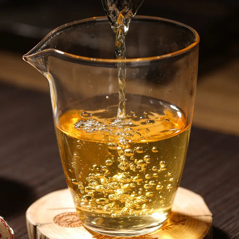 

Yunnan Pu'er tea raw tea Jingmai dragon pearl spring tea Icelandic raw tea leaves in small grains