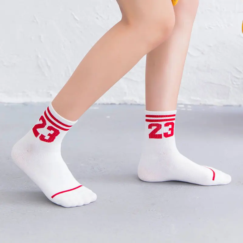 

Women's Unisex Novelty Letter Digital Stripes Skateboard Socks.Cotton Harajuku Hiphop Socks Sox Couple Ankle Sock Meias