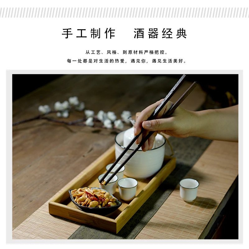 Керамический согревающий чайник в старинном стиле белого и желтого цвета для