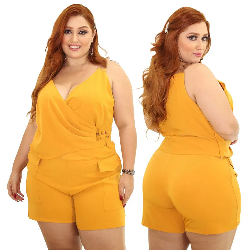 

Plus Size Women Sexy Deep V-neck Two Pieces Fashion Sleeveless T-Shirts + High Waist Pockets Mini Shorts Outfits 2021 Summer