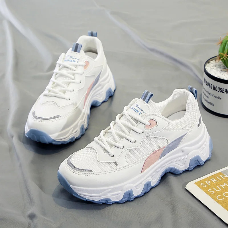 Женские кроссовки на шнуровке белые или розовые для бега спортивная обувь