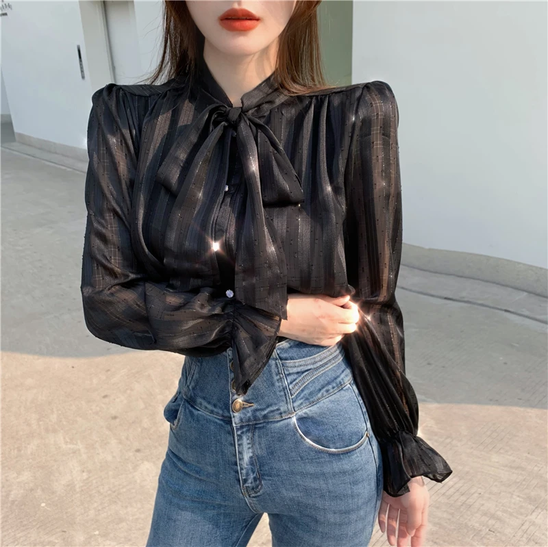 

Make firm offers with butterfly led western style show thin bright silk shirt joker straight stripe horn sleeve shirt