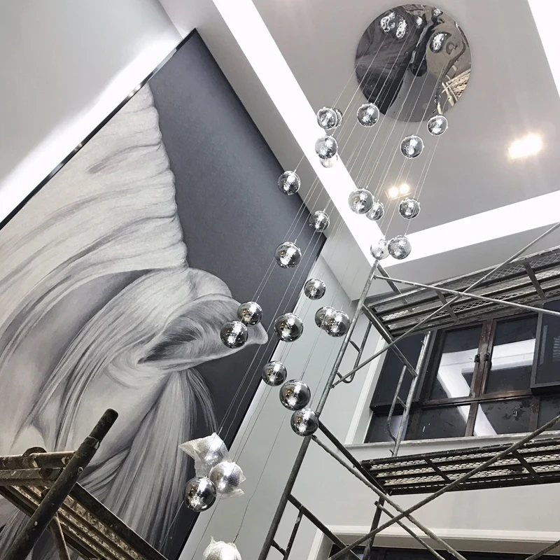 Высокая вилла Entryway Orb стеклянные лестницы Висячие спиральные длинные лампы Современные хрустальные бусины лестница люстра для дома
