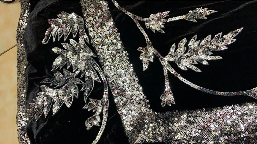 

Women Sexy Off Shoulder Black Glitter Sequins Mermaid Maxi Long Dress 2021 Bodycon Elegant Evening Party Club Dress Vestido