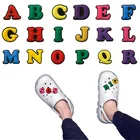 100 шт. Алфавит из ПВХ-подвески для обуви раннего образования буквы аксессуары для обуви Бесплатная Комбинации украшений подходят Браслеты подарок для детей