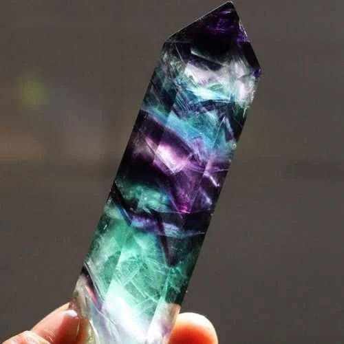 

1 шт. натуральный кристалл шестигранный одноострый колонна красочный флюорит полоса радуга оригинальная фотография палочка