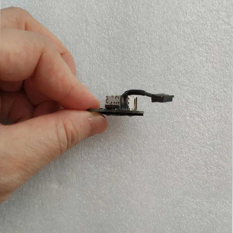 Бесплатная доставка! 1 шт. оригинальный ноутбук DC Jack для Macbook A1342 MC207 MC516 820 2627|laptop dc