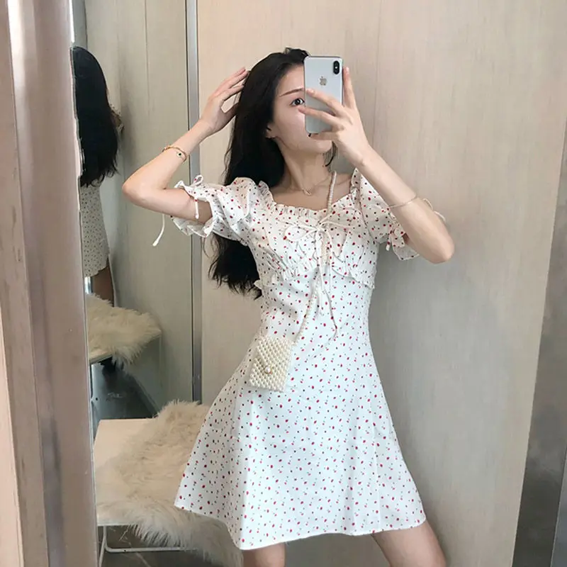 Платье-трапеция с цветочным принтом сексуальные платья коротким рукавом