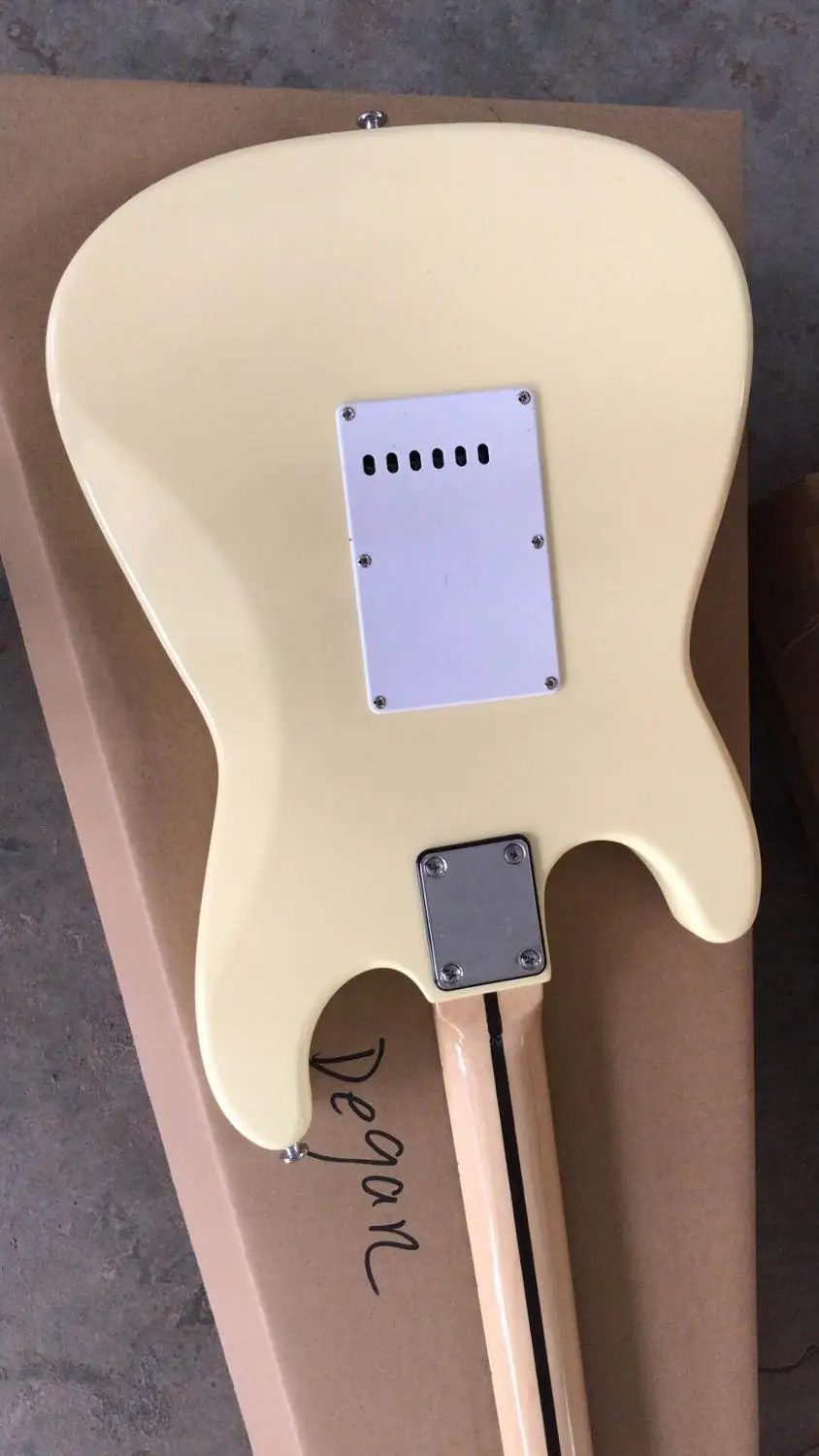 Оптовая продажа Гитары новый электрогитара STRAT 24 Лады с зубчатыми грифа старый