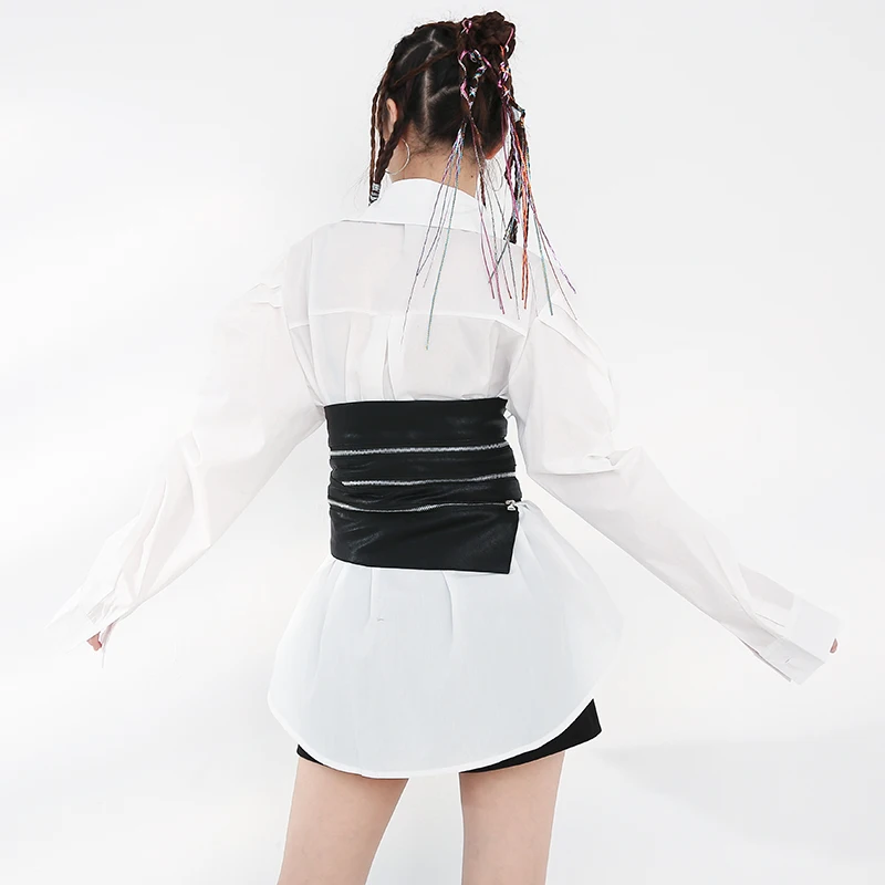 

[EAM] Women Irregular Zipper Leather Big Size Blouse New Lapel Long Puff Sleeve Loose Shirt Fashion Spring Autumn 2021 1Z59400