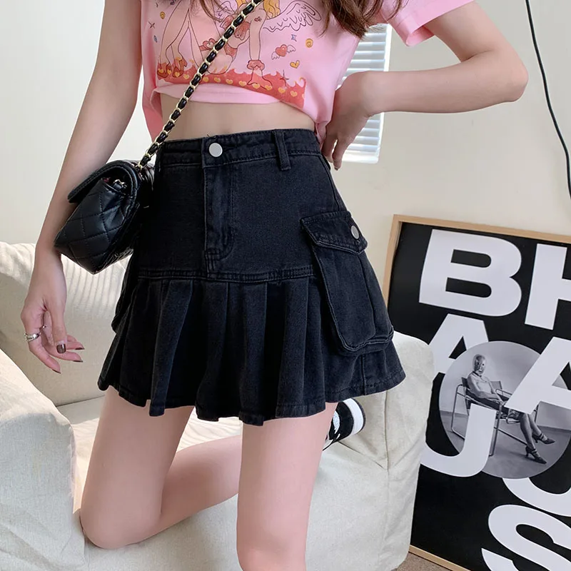 

Летняя женская плиссированная юбка с высокой талией, джинсовая универсальная винтажная юбка в стиле Харадзюку с карманами, черная мини-юбк...