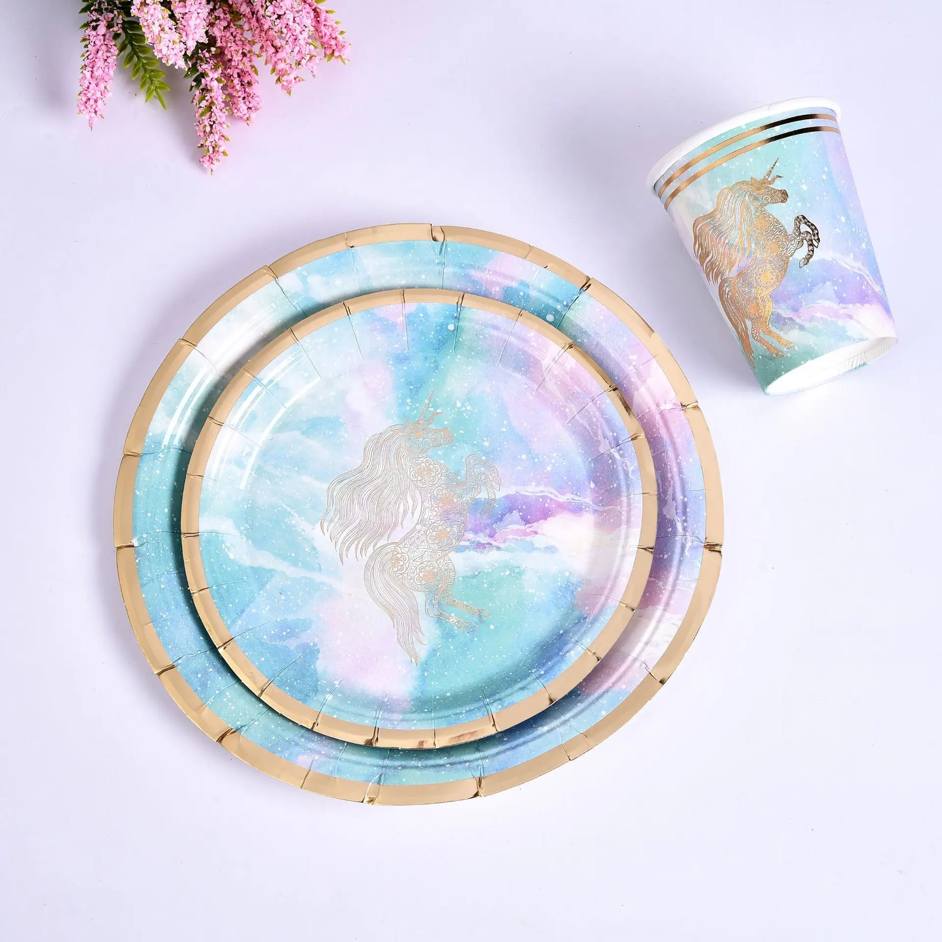 Одноразовые вечерние тарелки с единорогом для девочек одноразовые на первый