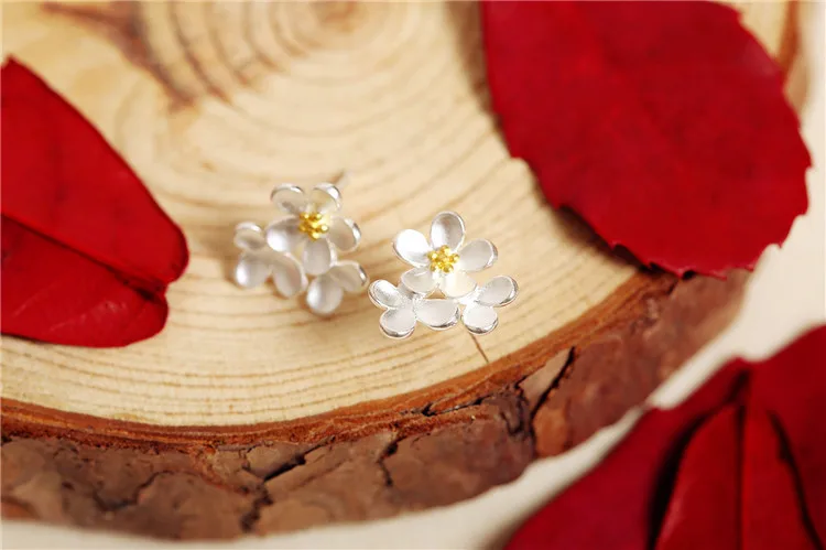 Женские серьги в виде цветка ромашки из серебра 925 пробы | Украшения и аксессуары