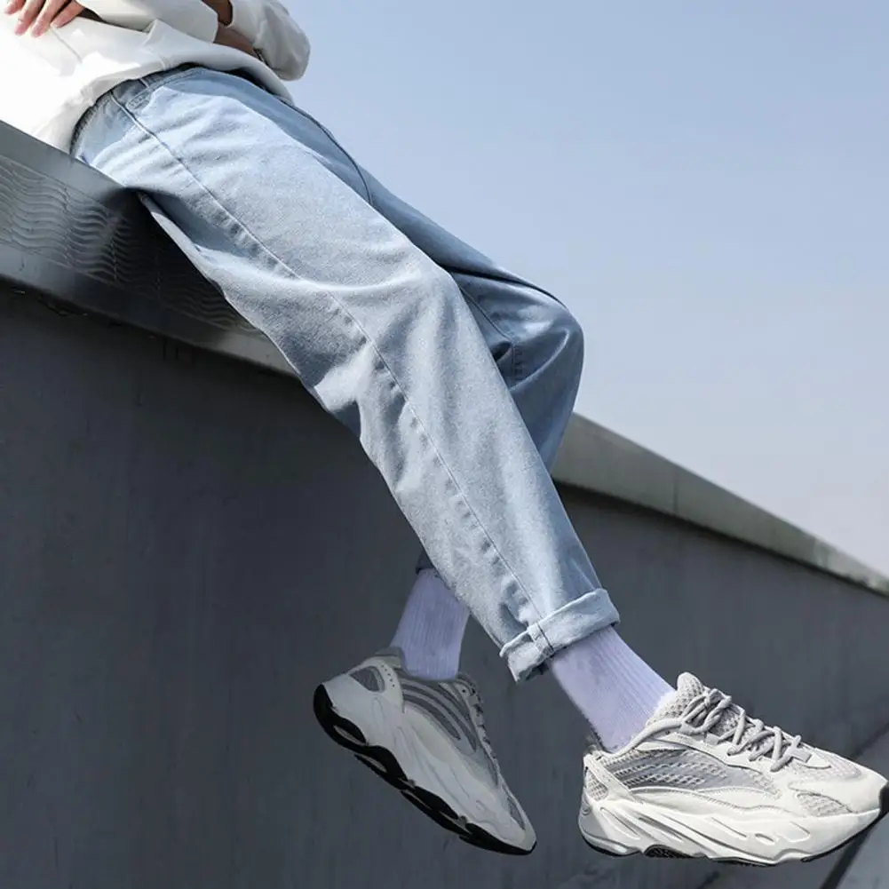 

Новая свободная обувь для мужчин мужские джинсовые брюки с карманами, мягкие плавки мужские однотонные Цвет джинсовые штаны, высокое качес...