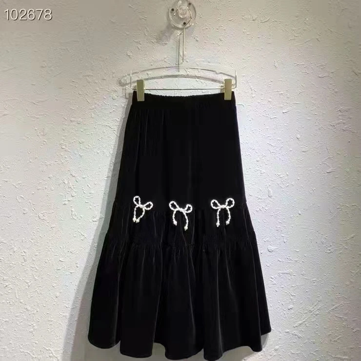 

2021 Winter Fashion Long Skirts High Quality Velvet Women Elastic Waist Bewading Bow Deco Casual Black Long Maxi Skirt Clothing