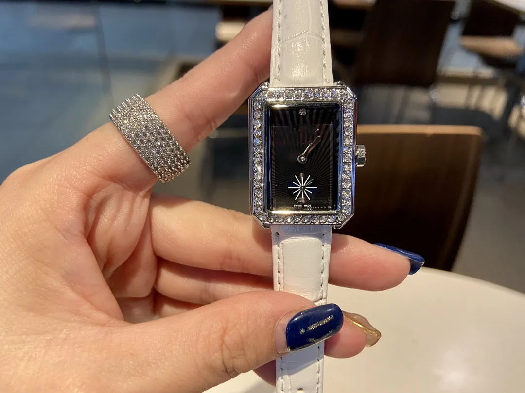 

New fashion personalized business luxury high-end watch