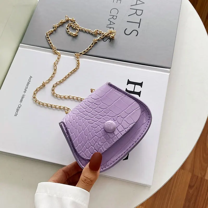 

Сумка на плечо женская с цепочкой, модный саквояж кросс-боди в простом стиле, однотонная дизайнерская маленькая сумочка-седло, кошелек