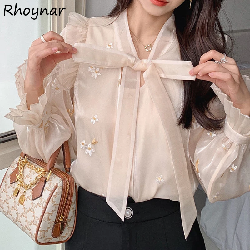 

Blouse Women Spring Elegant Princess Fashion Puff Sleeve Floral Casual Feminine Girls Bow Party V-neck Female Tops Korean Style