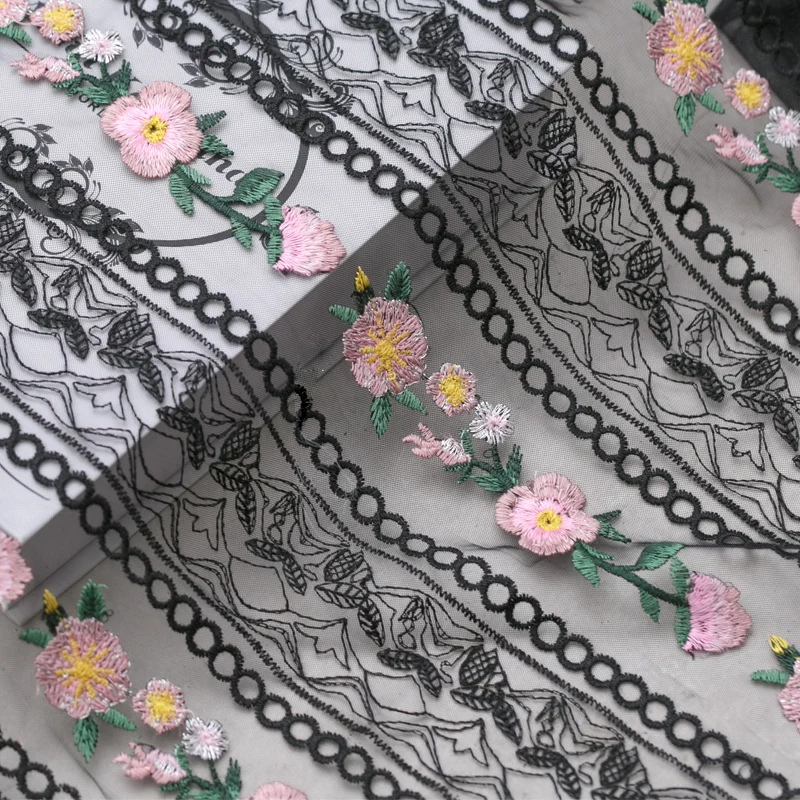 Черная вышитая ткань белая кружевная вышивка tissu модные платья ручной работы Diy одежда пэчворк