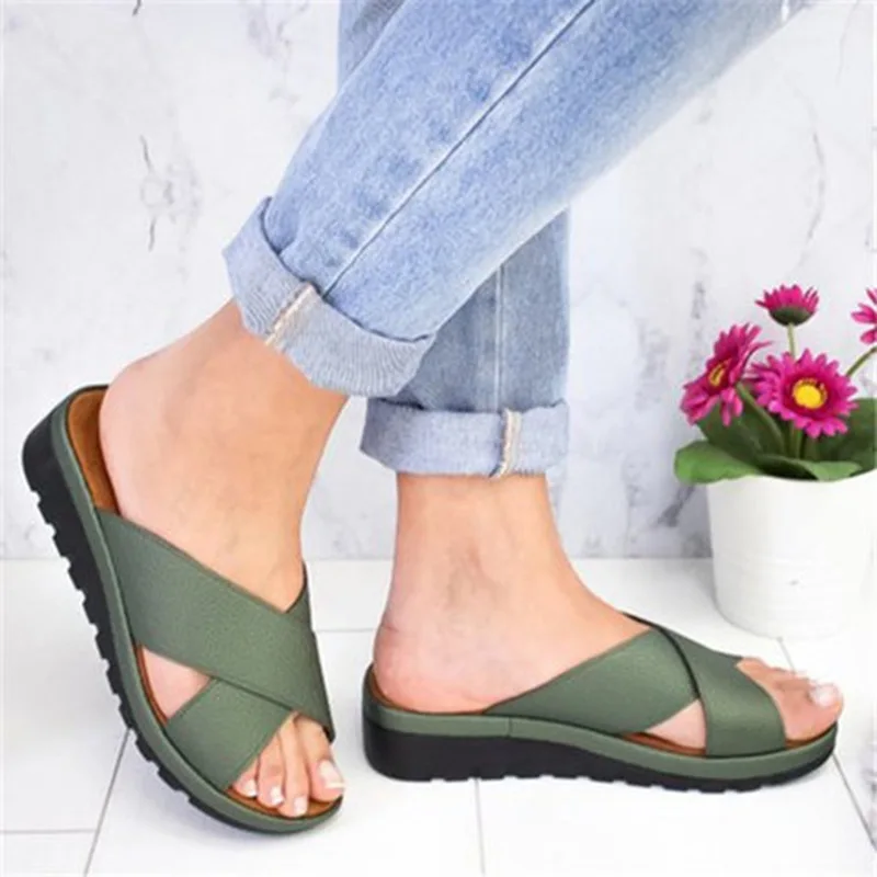 

Beige Heeled Sandals House Slippers Platform Big Size Rubber Flip Flops Shoes Woman 2021 Low Pantofle Black Hawaiian New Scandal