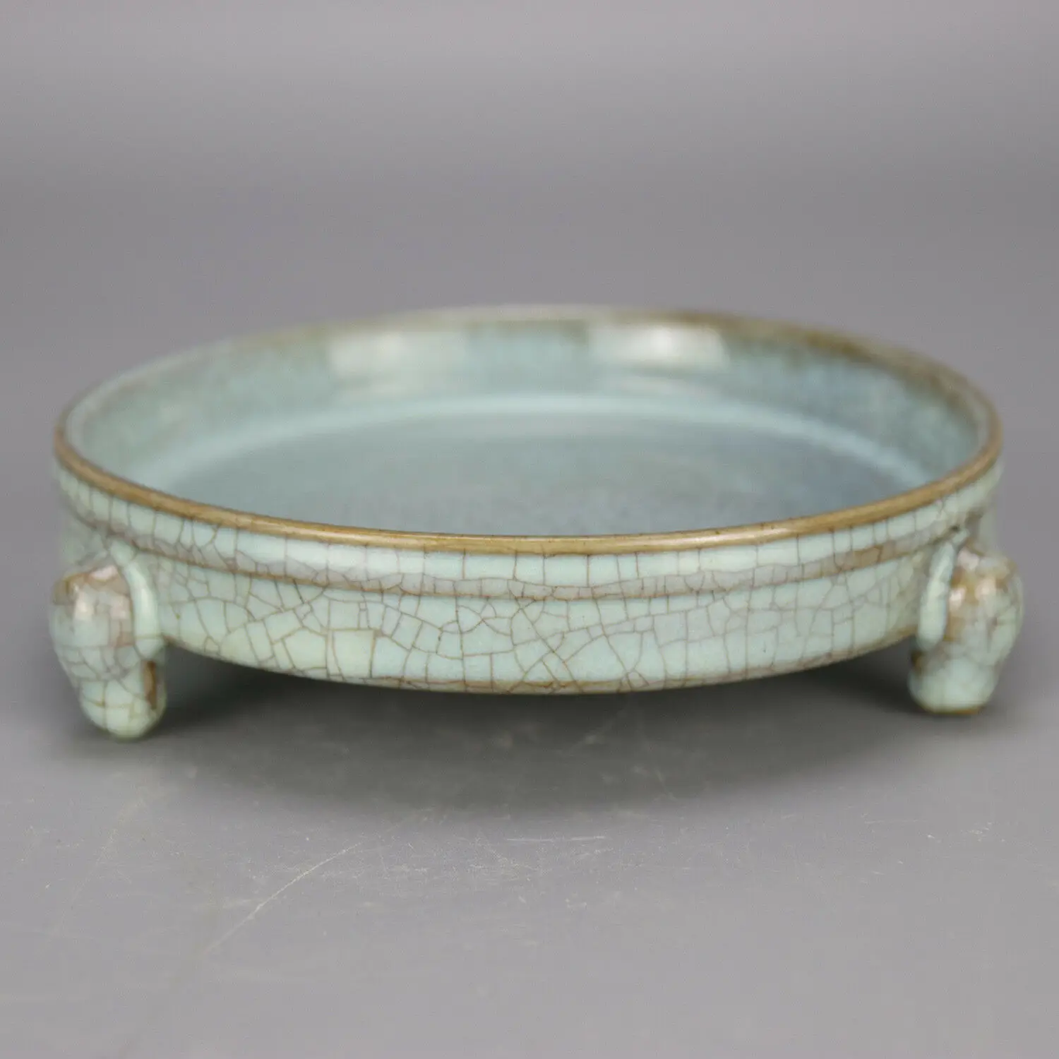 

China Porcelain Song Ru Kiln Sky Cyan Glaze Crack Three Foot Brush Washer Plate