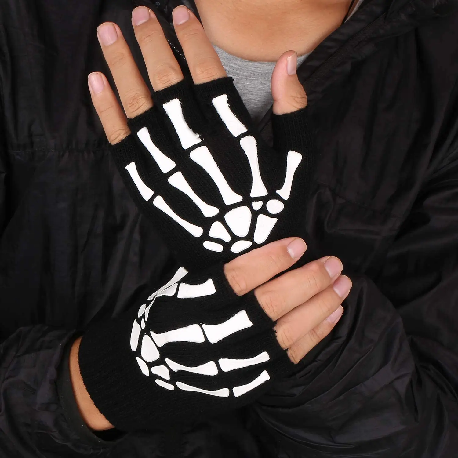 

Printing Fluorescent Skeleton Skull Knitted Half Finger Gloves Cool Autumn Winter Black Ridding Knitting Gloves for Children