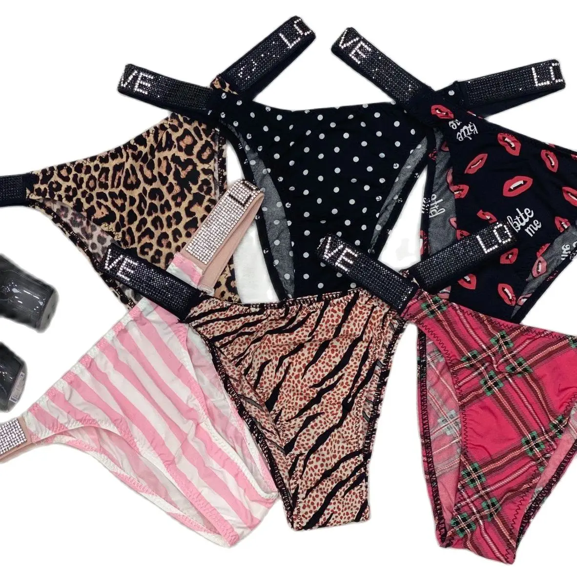 

Трусики-стринги женские кружевные с заниженной талией и бриллиантами