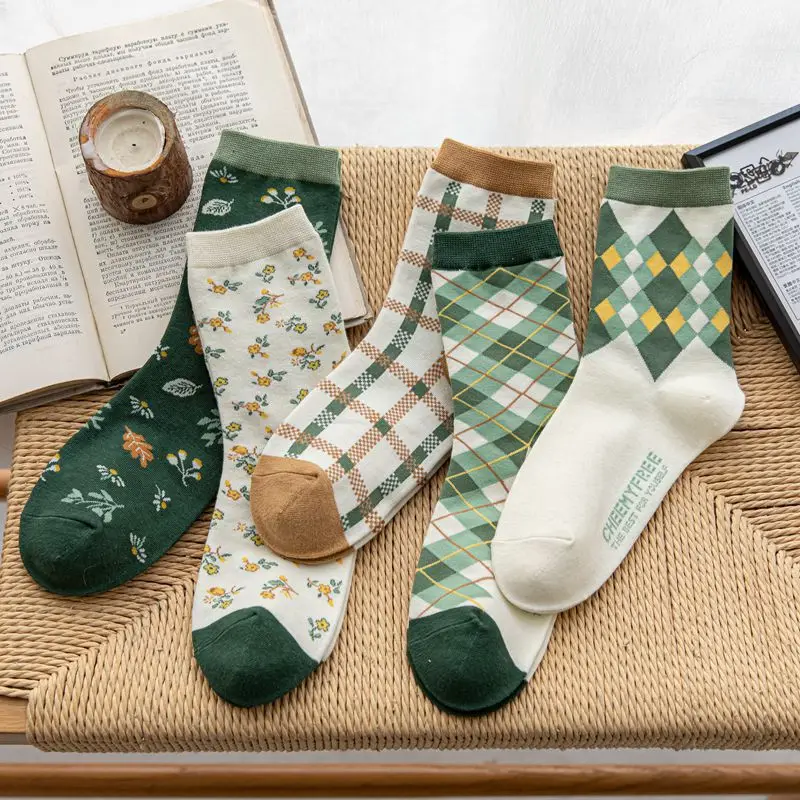 

5 пар корейских модных женских цветочных принтов в стиле преппи зимний Зеленый Длинный дизайнерский комплект из хлопка