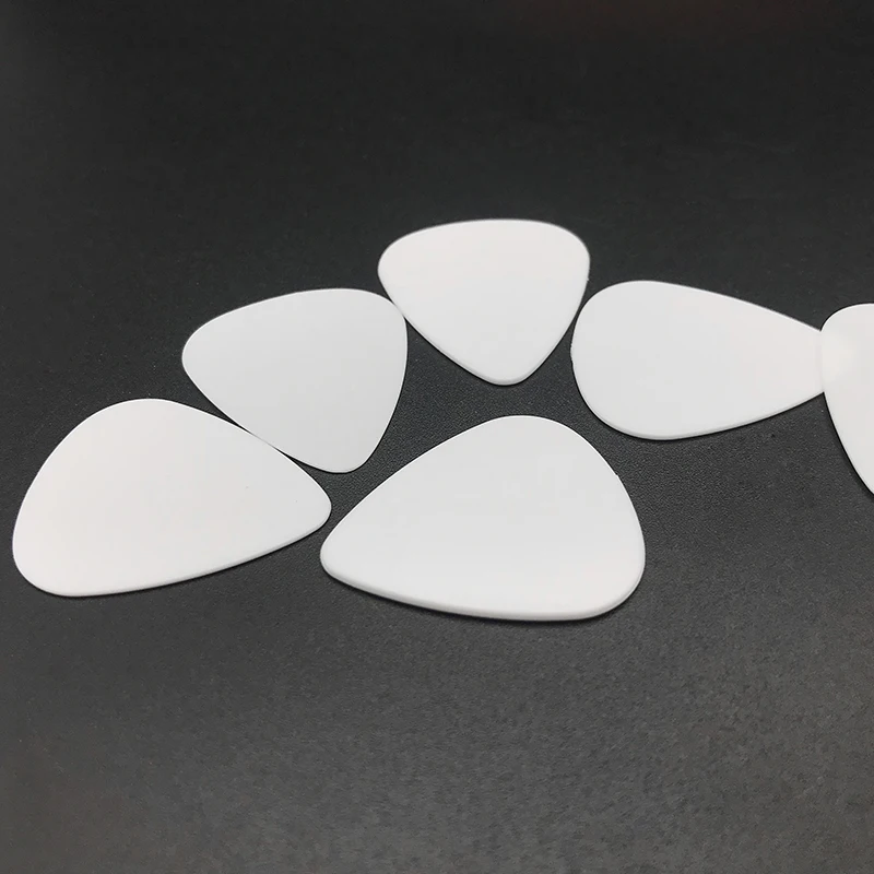 

200pcs Multi Thickness Guitar Picks Plectrum ABS Acoustic Electric Ukulele Guitar Picks Standard Mediator Guitar Parts