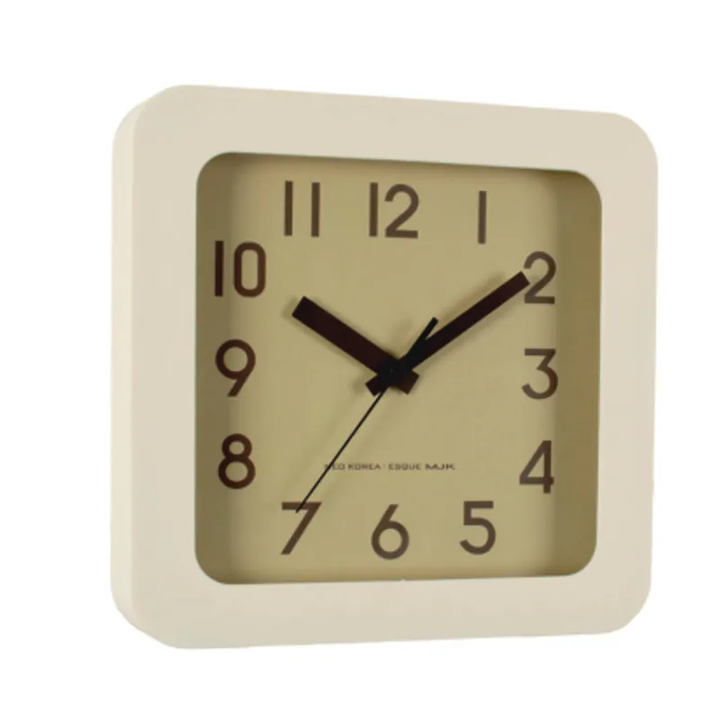 Простой квадратный маятниковый будильник в скандинавском стиле офисное