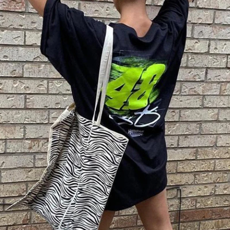 

White Letter Car Print Graphic T Shirt Casual Crop Top 2021 Summer Women Short Sleeve Streetwwear O Neck Loose Fashion Clothes