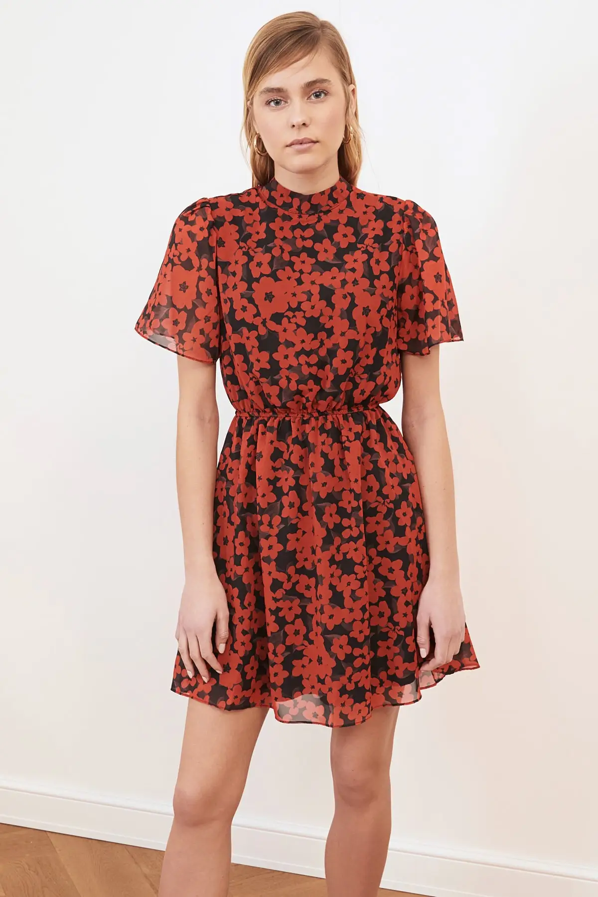 ТРАПЕЦИЕВИДНОЕ ПЛАТЬЕ TWOSS20EL0622 | Женская одежда